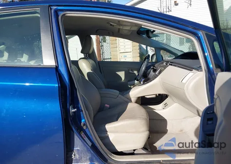 2011 Toyota Prius Four from USA, damaged, VIN JTDKN3DU1B0324456